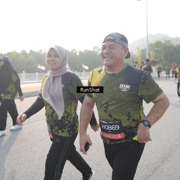 Runner Photo 6880517
