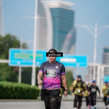 Runner Photo 6880520