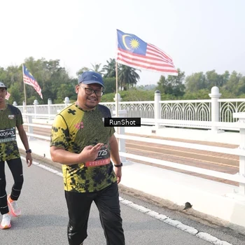 Runner Photo 6880526