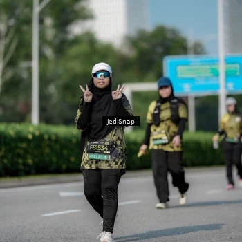 Runner Photo 6880531