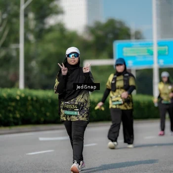 Runner Photo 6880533