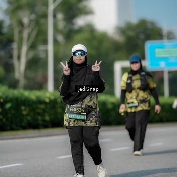 Runner Photo 6880544