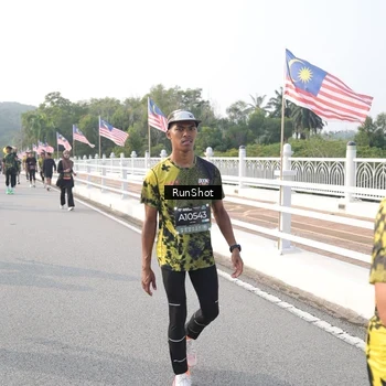 Runner Photo 6880546