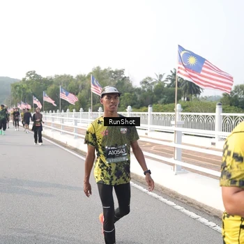 Runner Photo 6880547