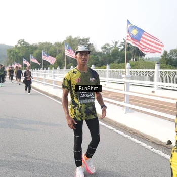 Runner Photo 6880556