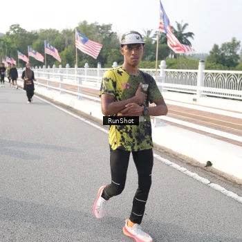 Runner Photo 6880558