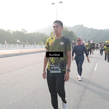 Runner Photo 6880587