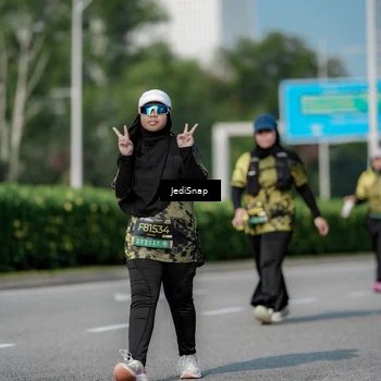 Runner Photo 6880588