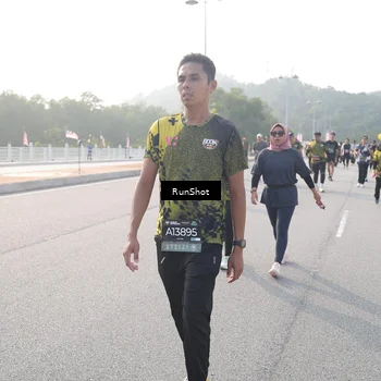 Runner Photo 6880590