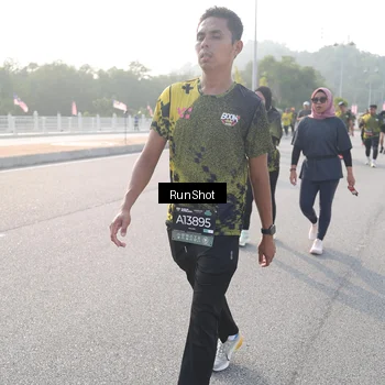 Runner Photo 6880592