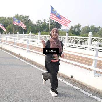 Runner Photo 6880643