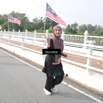 Runner Photo 6880645