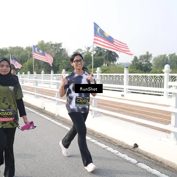 Runner Photo 6880716