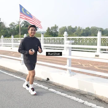 Runner Photo 6880752