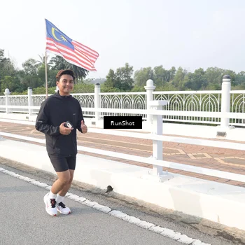 Runner Photo 6880759