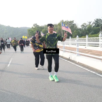 Runner Photo 6880768
