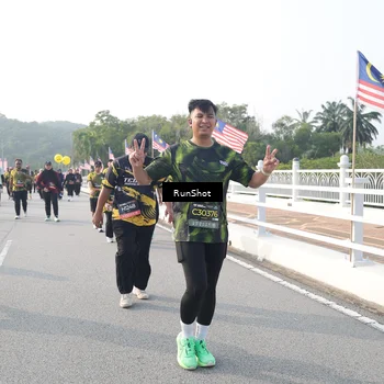 Runner Photo 6880774