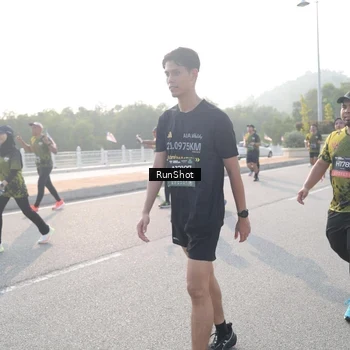 Runner Photo 6880805