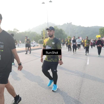 Runner Photo 6880812