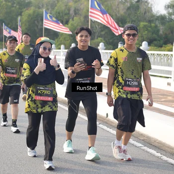 Runner Photo 6880834