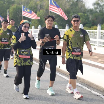 Runner Photo 6880838