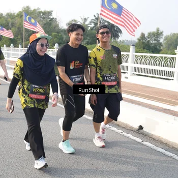 Runner Photo 6880854