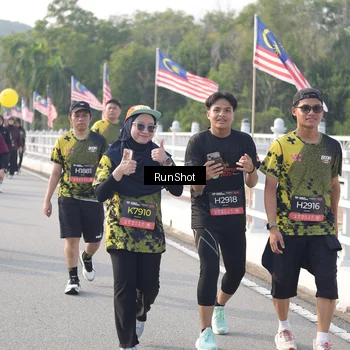 Runner Photo 6880865