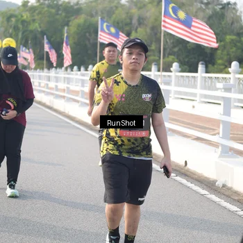 Runner Photo 6880869