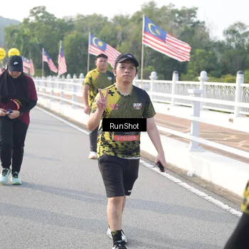 Runner Photo 6880889