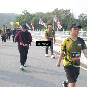 Runner Photo 6880893