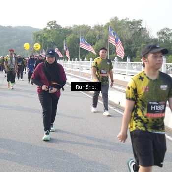 Runner Photo 6880904
