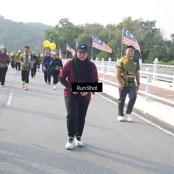 Runner Photo 6880912