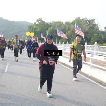 Runner Photo 6880920
