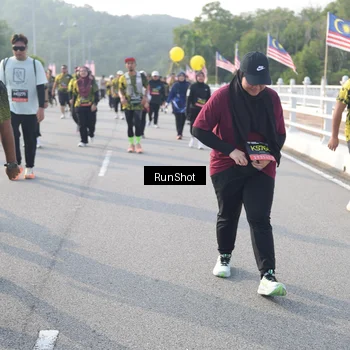 Runner Photo 6880933