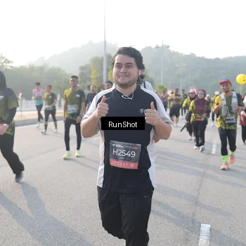 Runner Photo 6880963