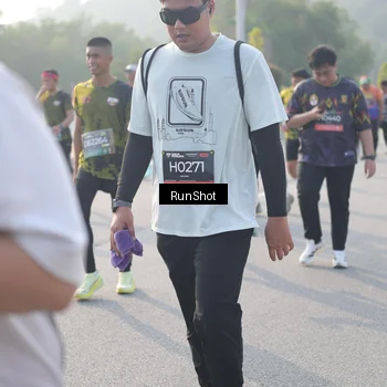 Runner Photo 6880986