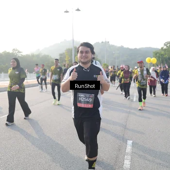 Runner Photo 6880989