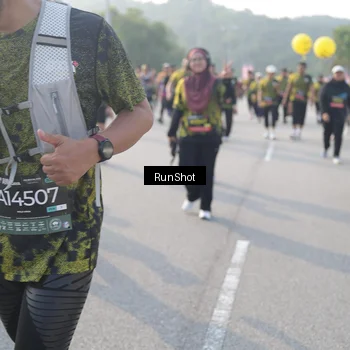 Runner Photo 6881031