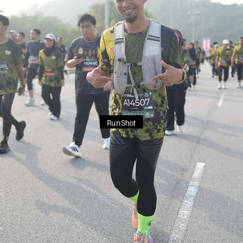 Runner Photo 6881034