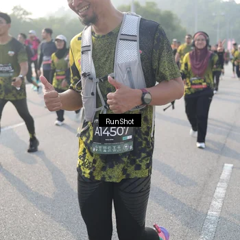 Runner Photo 6881049
