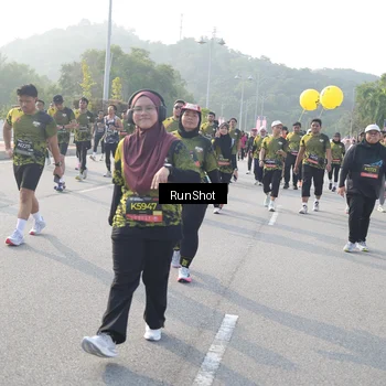 Runner Photo 6881059