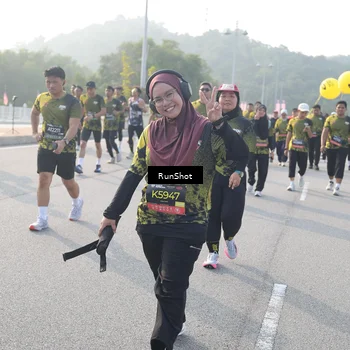 Runner Photo 6881083