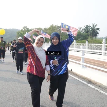 Runner Photo 6881114