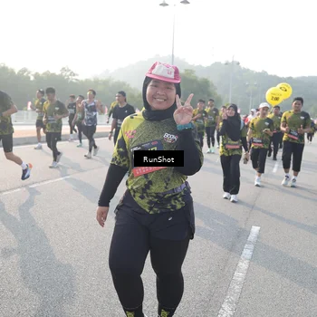 Runner Photo 6881136