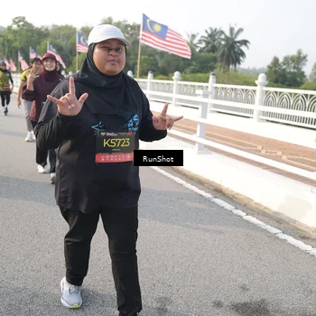 Runner Photo 6881152