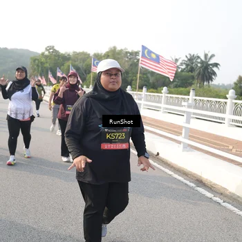 Runner Photo 6881158
