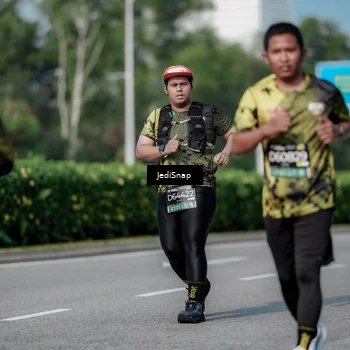 Runner Photo 6881298