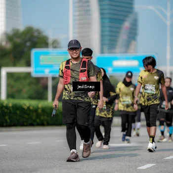 Runner Photo 6881871