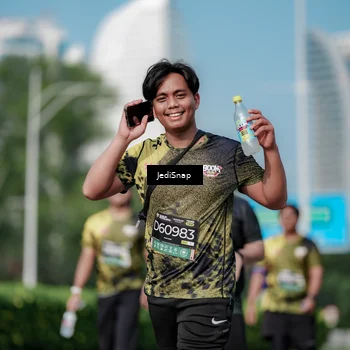 Runner Photo 6881912