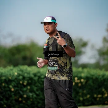 Runner Photo 6881923
